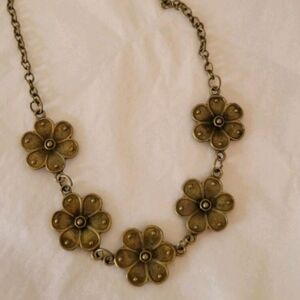 Floral Necklace Bronze Gold